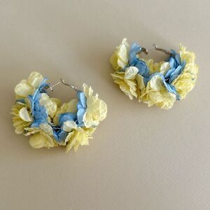 Floral Hoop Earrings N1570